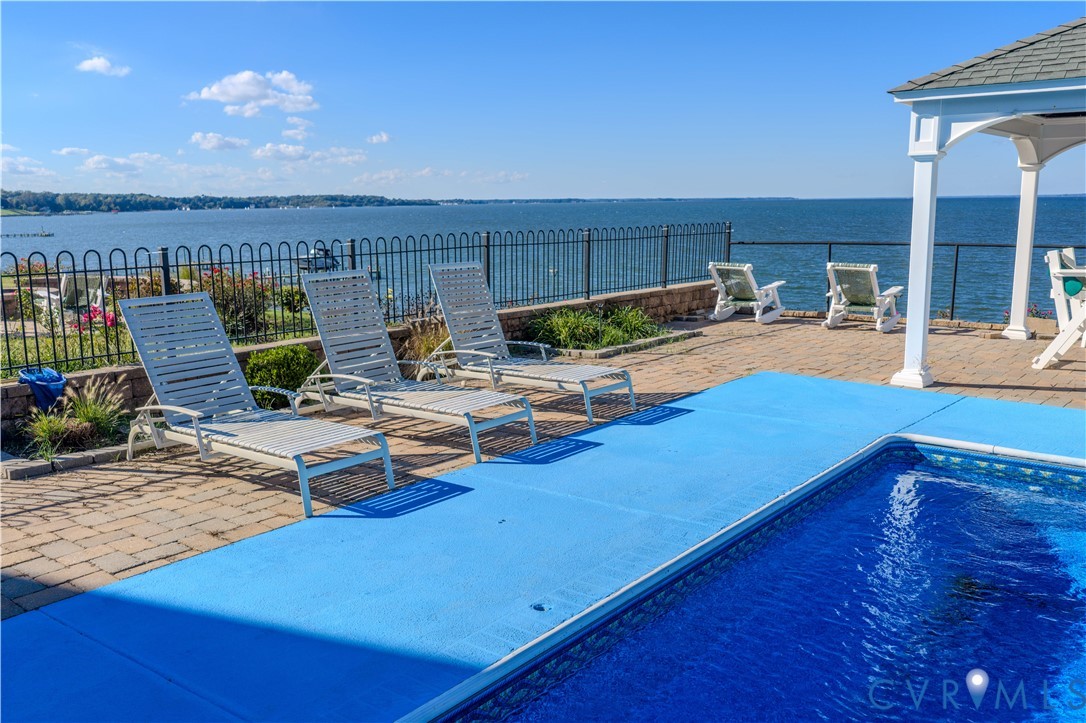356 N Shore Road, Waterfront, Locust Hill, VA 23092