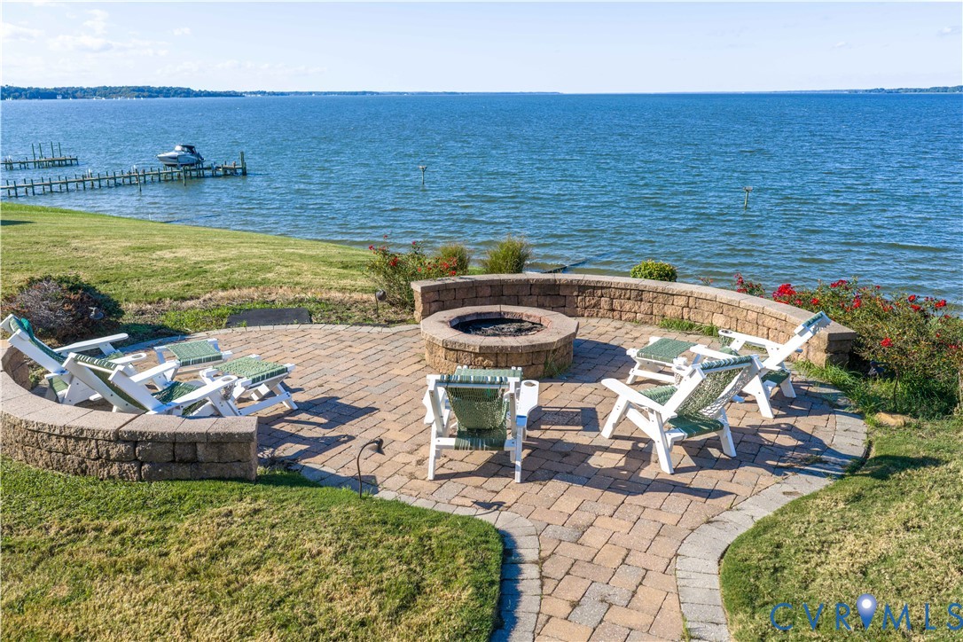 356 N Shore Road, Waterfront, Locust Hill, VA 23092