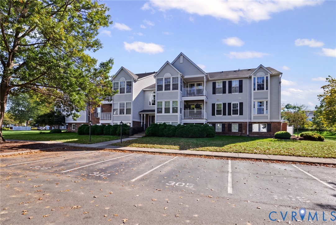 9394 Wind Haven Court, #303, Glen Allen, VA 23060 9394 Wind Haven Court, #303, Glen Allen, VA 23060