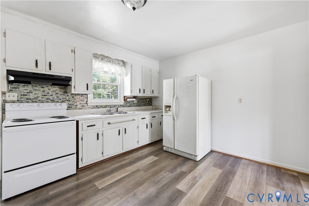 9113 Circlewood Drive, Virginia Hills, North Dinwiddie, VA 23803