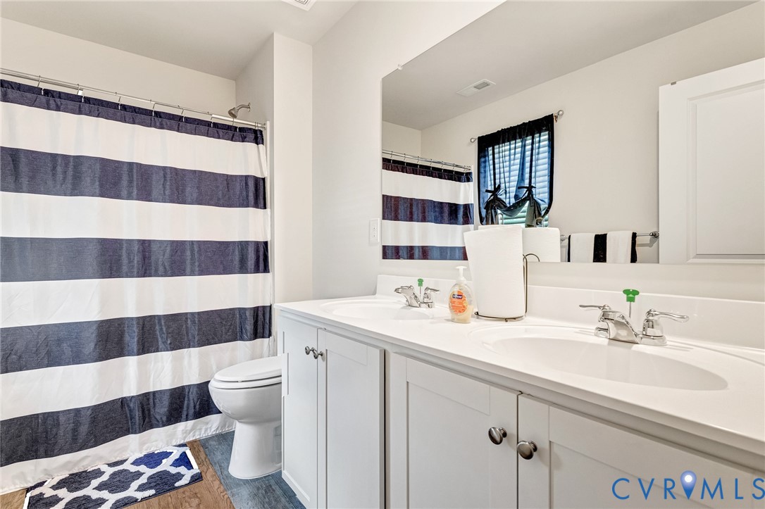 205 River Landing Crescent, Riverwood Estates, Franklin, VA 23851
