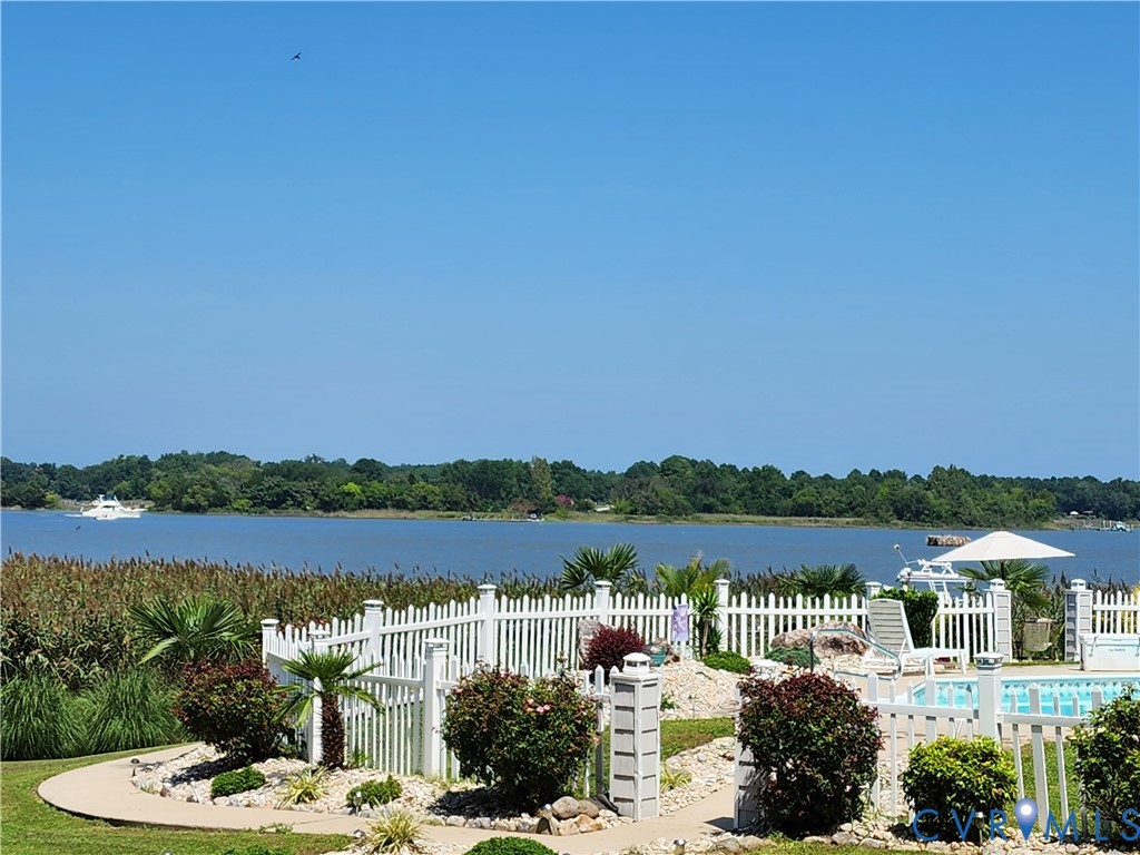 1720 Kings Highway, Suffolk, VA 23435