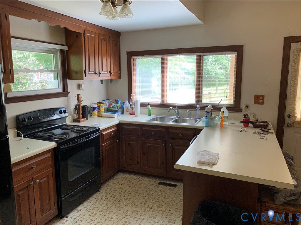 3451 Kingsland Road, Ampthill, VA 23237 3451 Kingsland Road, Ampthill, VA 23237