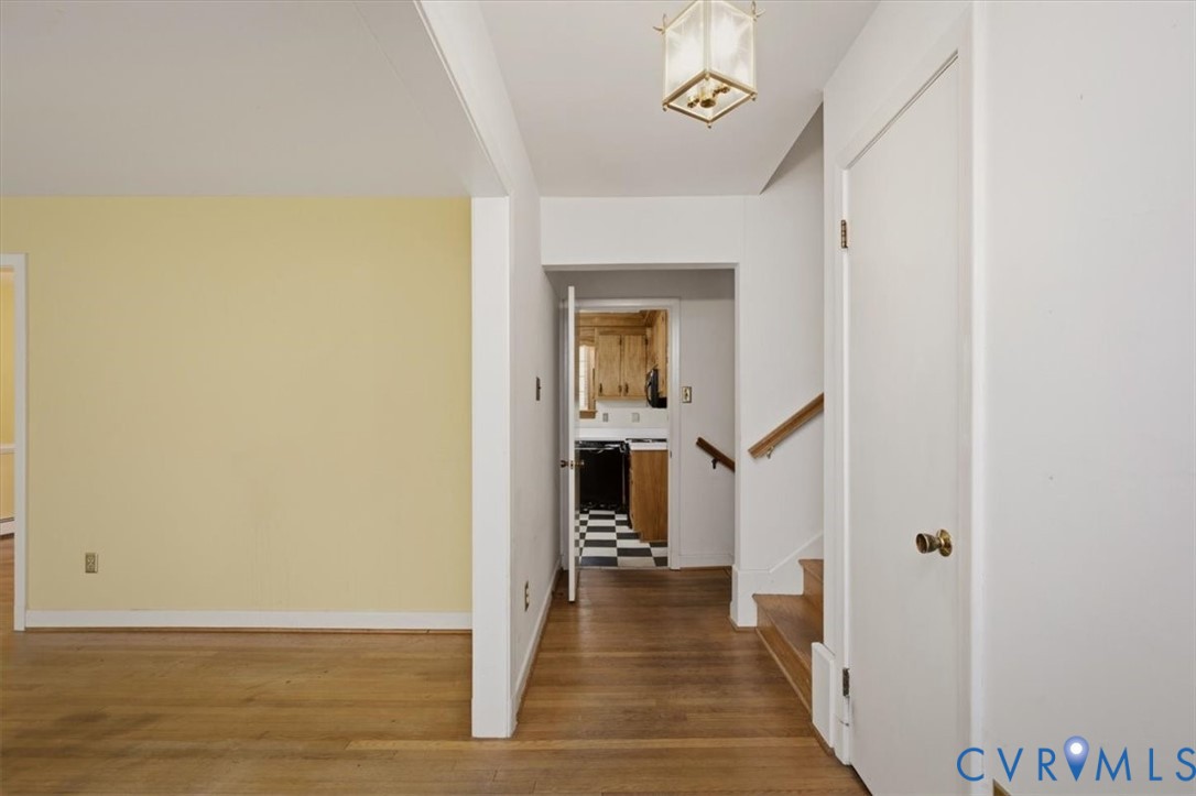 11016 Ashburn Road, North Chesterfield, VA 23235
