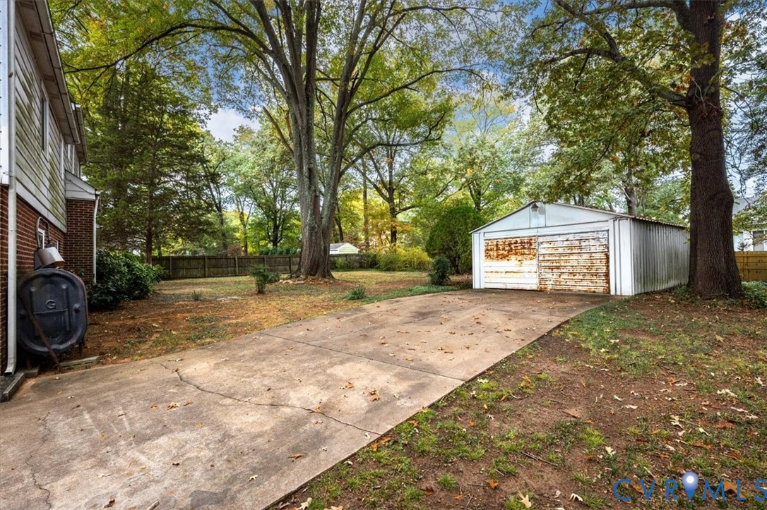 11016 Ashburn Road, North Chesterfield, VA 23235