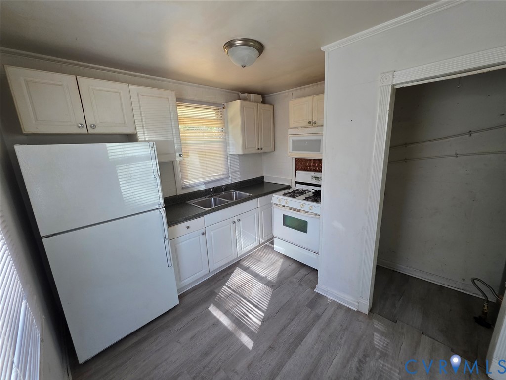 2002 Wakefield Avenue, Colonial Heights, VA 23834