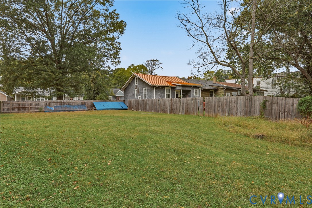 2105 5th Avenue, Chestnut Hill, Richmond, VA 23222