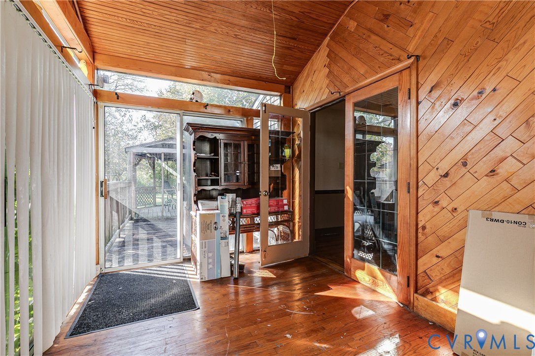 9 E Gray Street, Sandston, VA 23150