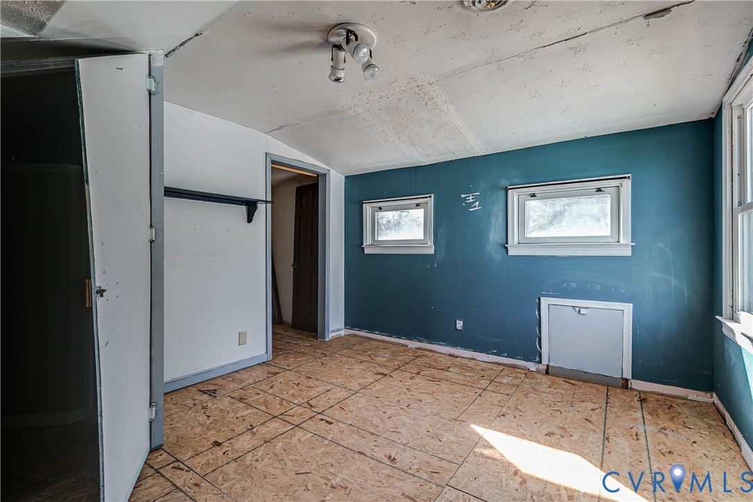 9 E Gray Street, Sandston, VA 23150