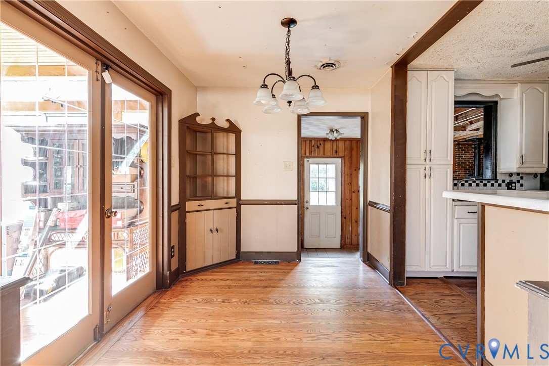 9 E Gray Street, Sandston, VA 23150 9 E Gray Street, Sandston, VA 23150