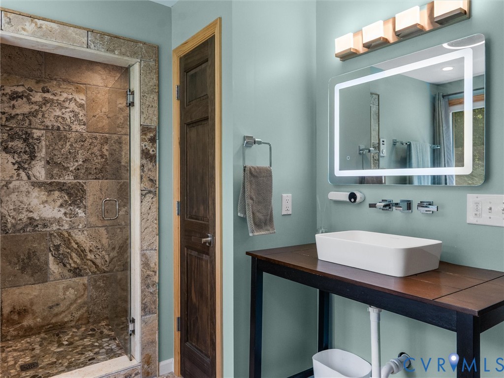 21868 King William Road, Na, King William, VA 23181