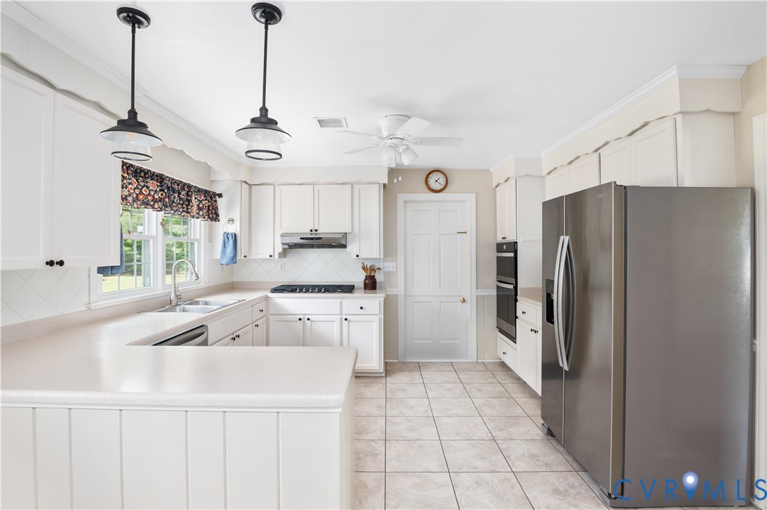 540 W Main Street, Wakefield, Wakefield, VA 23888 540 W Main Street, Wakefield, Wakefield, VA 23888