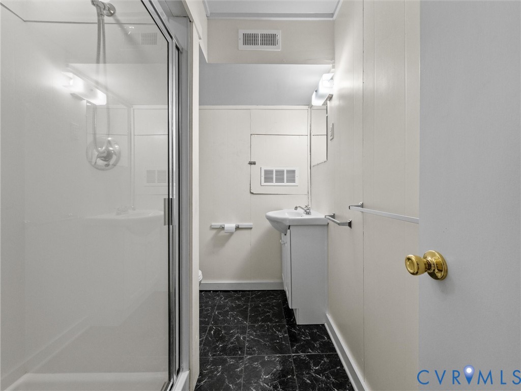 FULL BATH IN THE BASEMENT