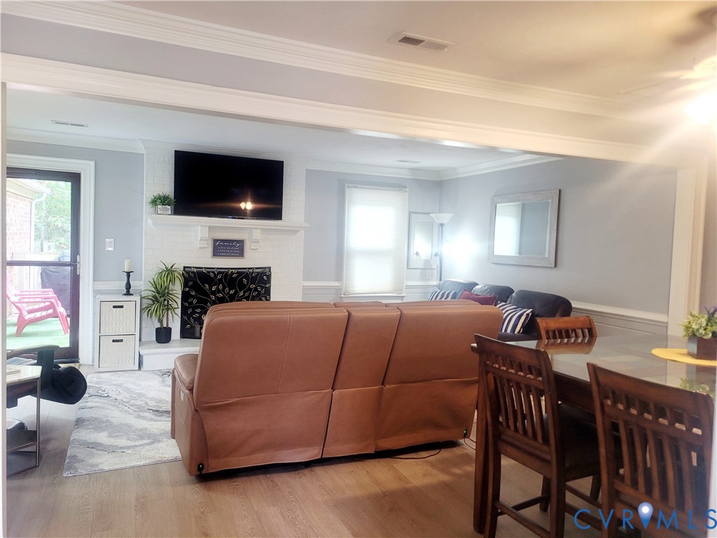 320 Middle Oaks Drive, Middle Oaks, Chesapeake, VA 23322