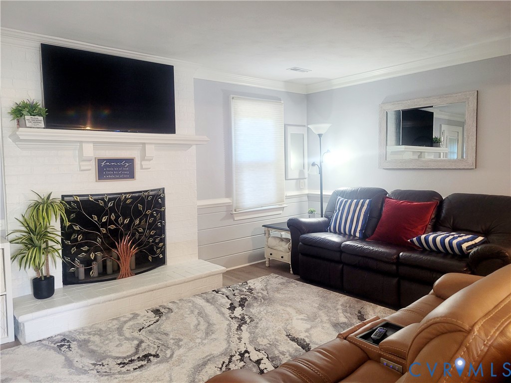 320 Middle Oaks Drive, Middle Oaks, Chesapeake, VA 23322