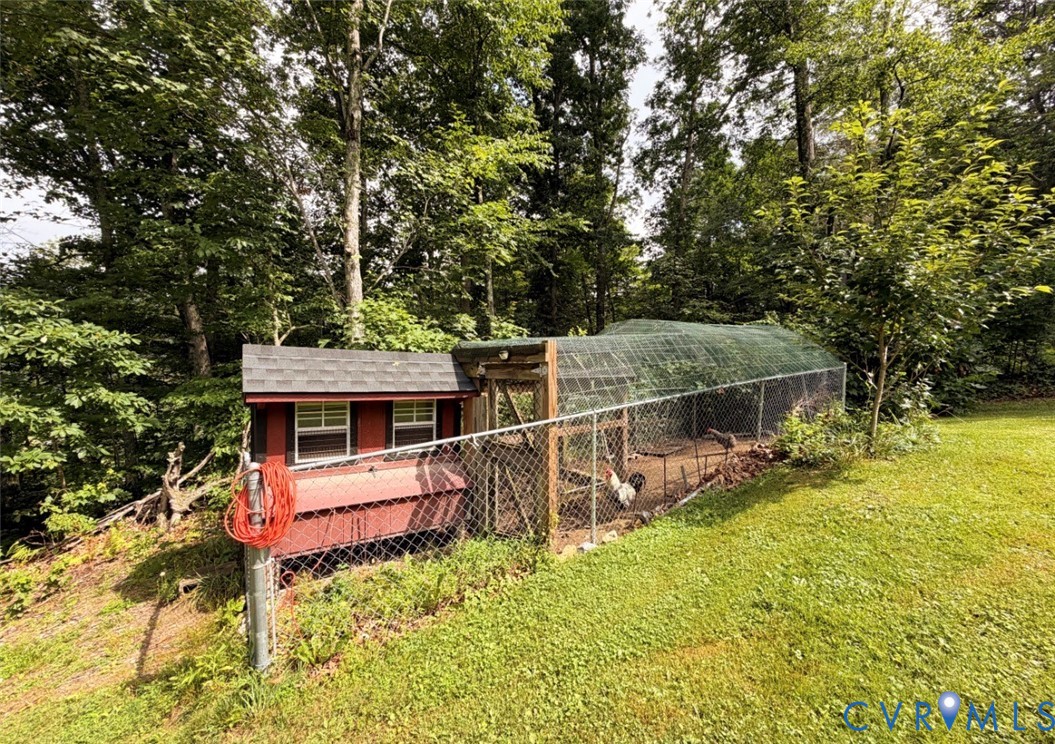 65 Cubbley Road, Hot Springs, VA 24445