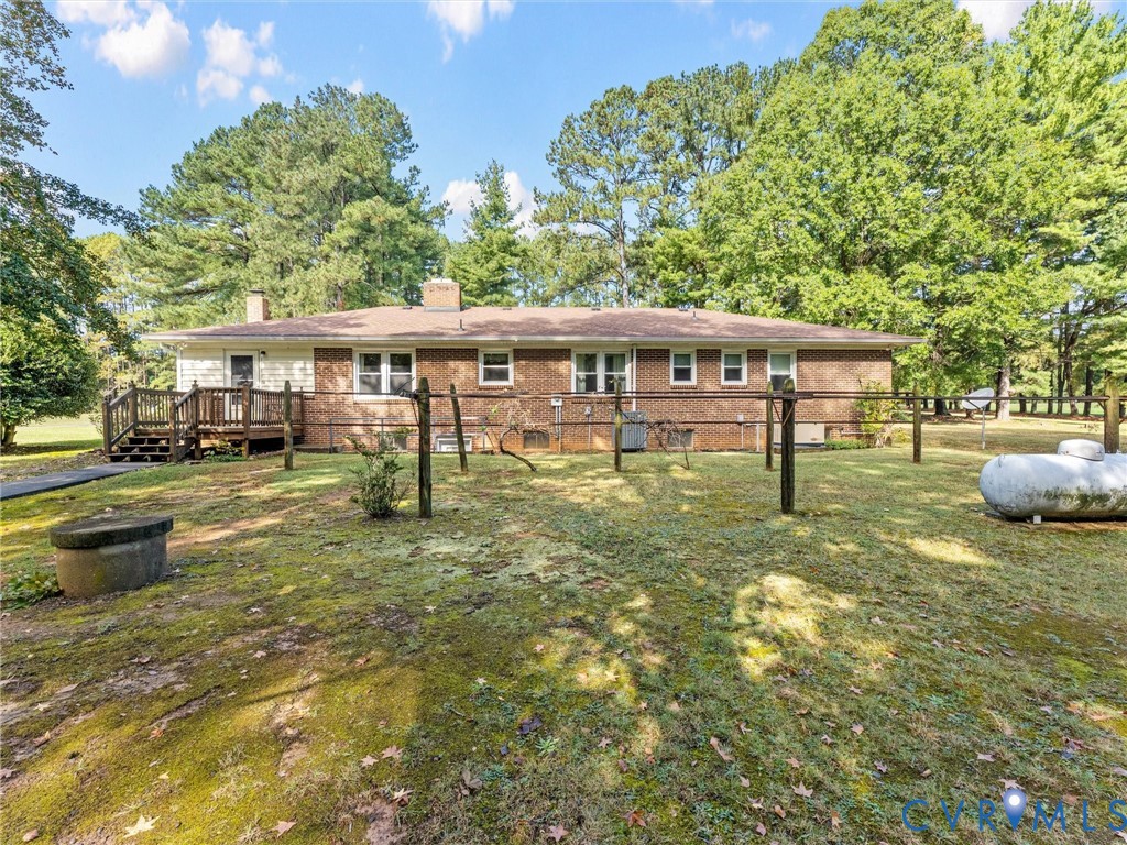 1312 Walnut Shade Road, Louisa, VA 23093