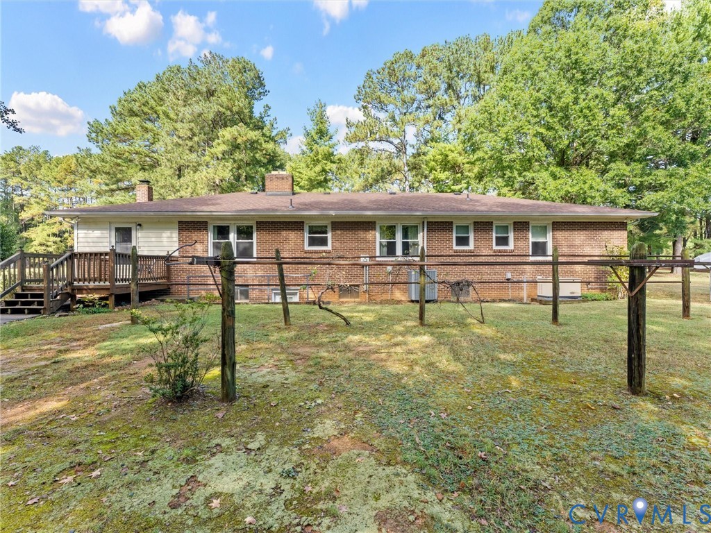 1312 Walnut Shade Road, Louisa, VA 23093