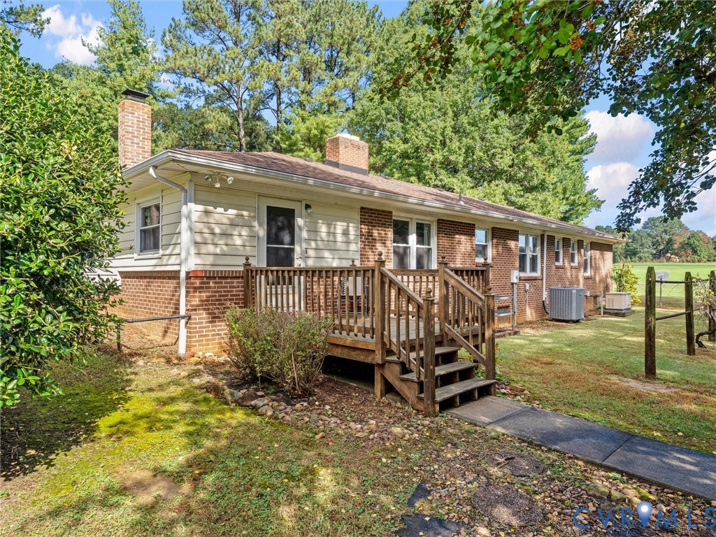 1312 Walnut Shade Road, Louisa, VA 23093