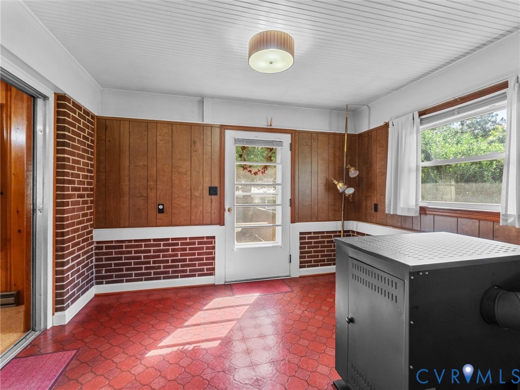 1312 Walnut Shade Road, Louisa, VA 23093
