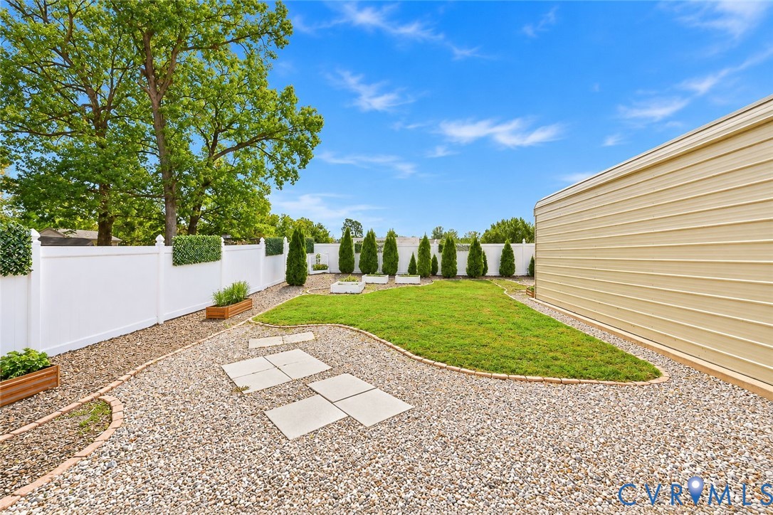 303 Prince Albert Avenue, Gregory, Colonial Heights, VA 23834