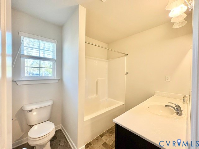 25 Hatchechubee Road, Palmyra, VA 22963