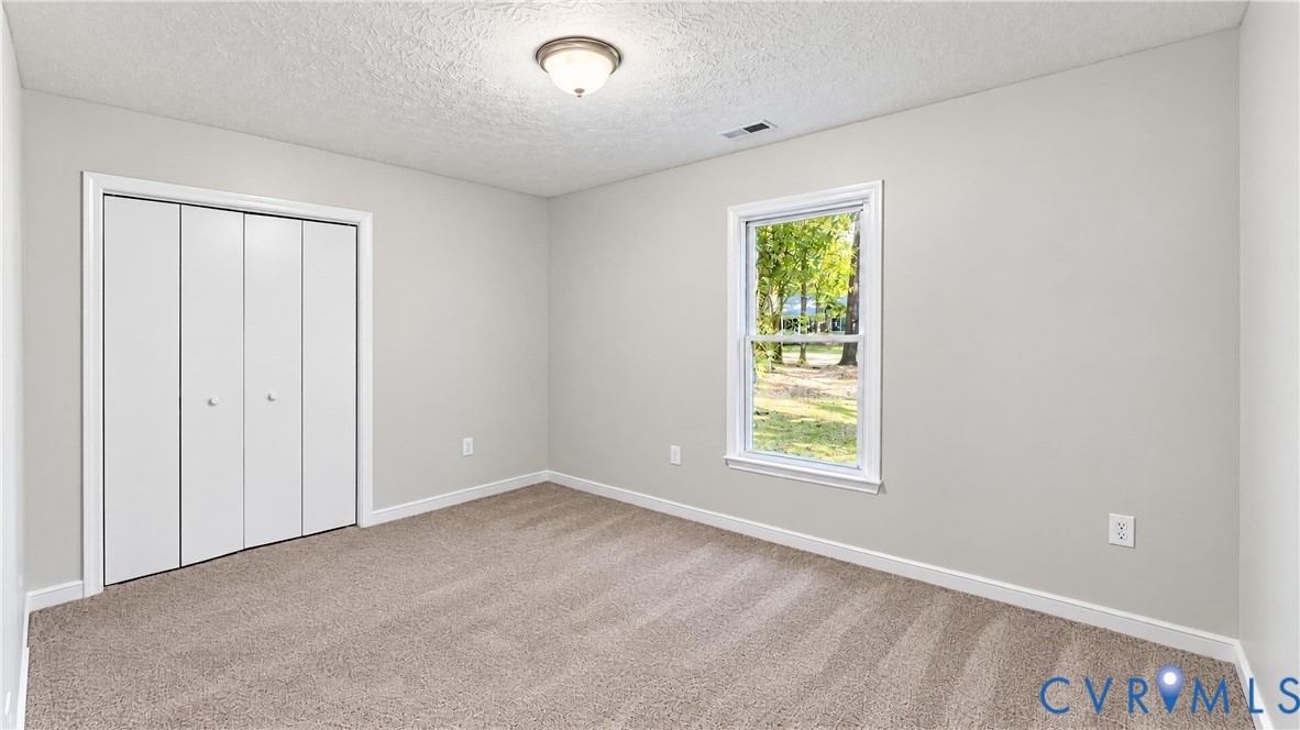 207 La Mae Circle, Aylett, VA 23009