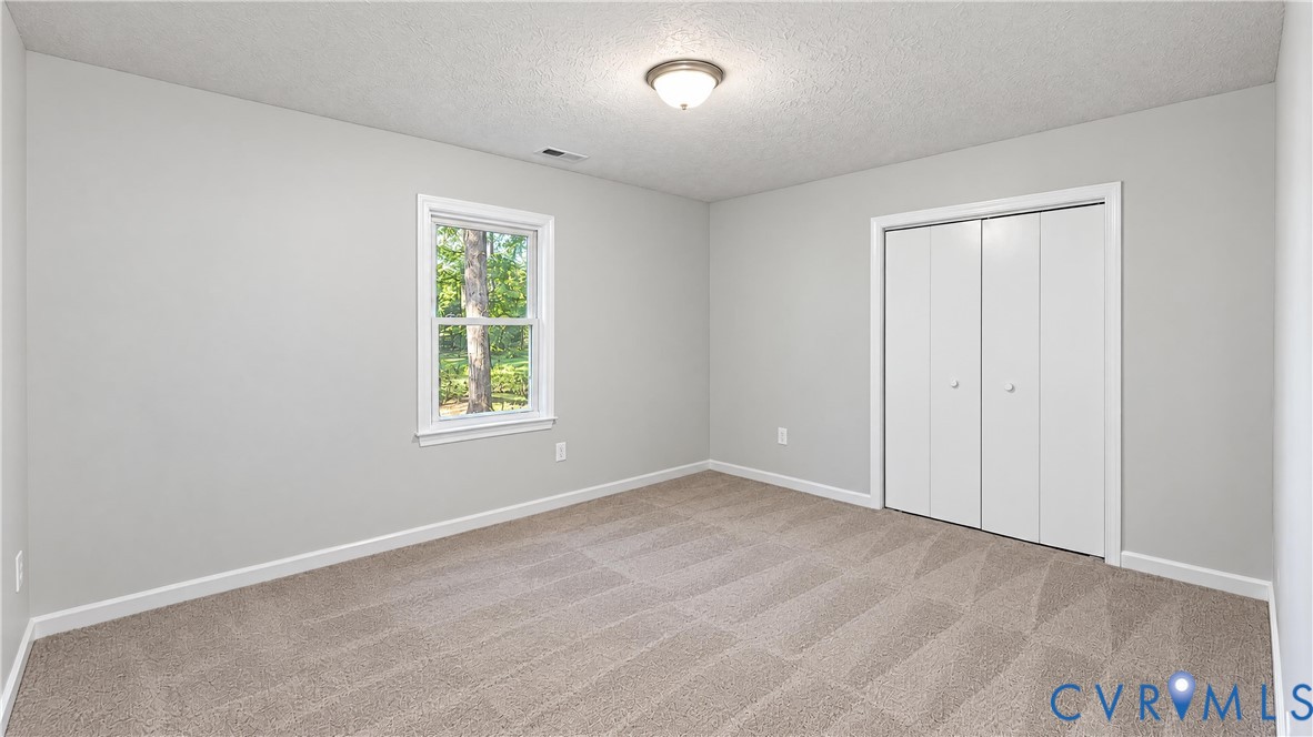 207 La Mae Circle, Aylett, VA 23009