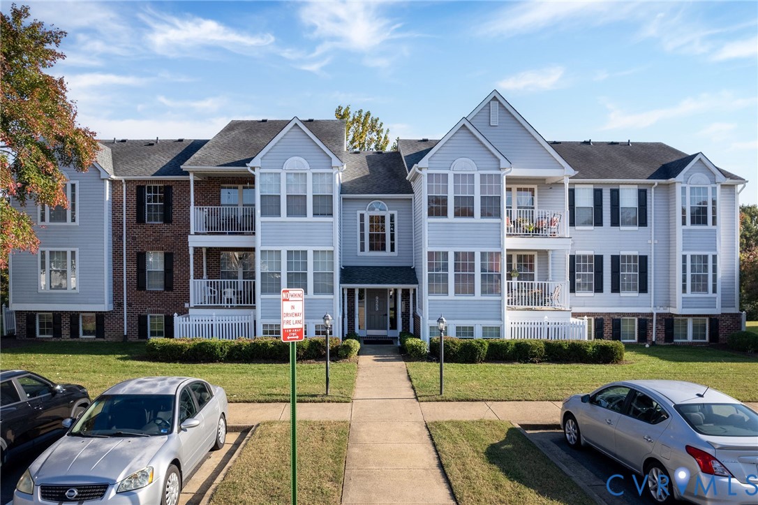9353 Kempton Manor Court, #1802, Glen Allen, VA 23060