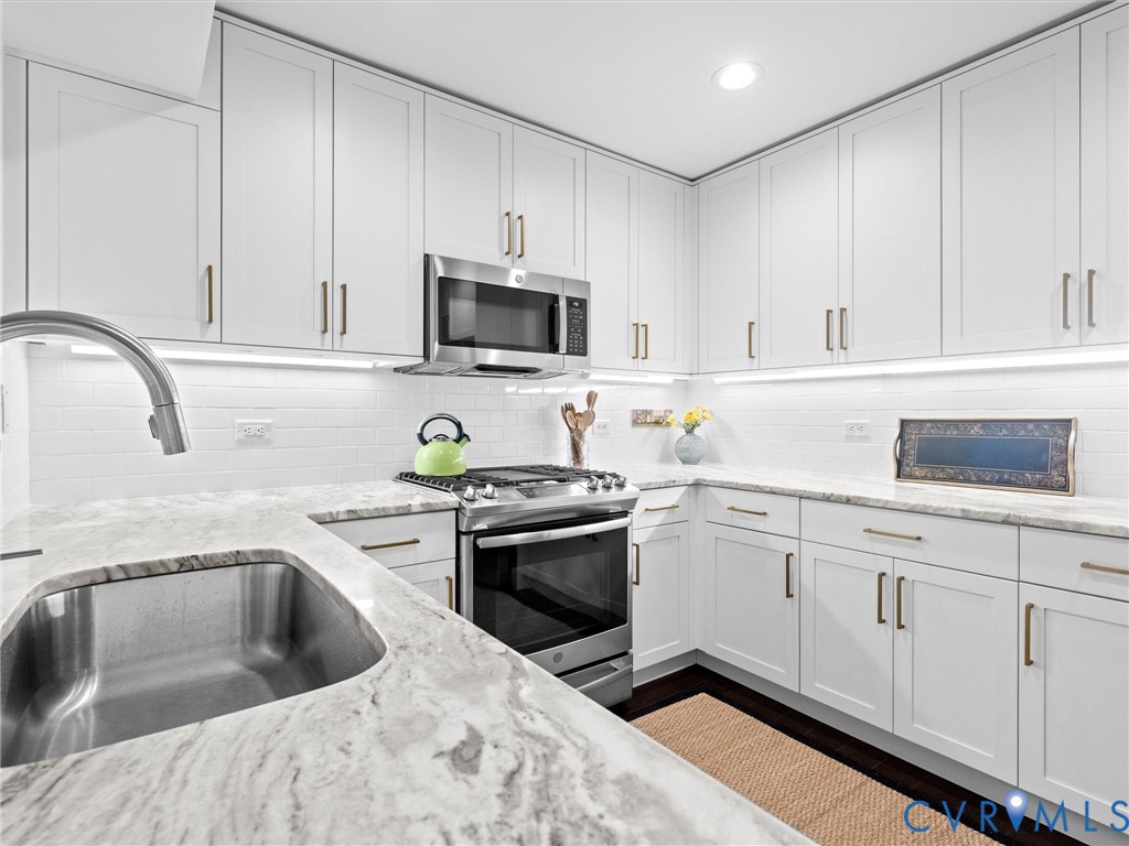 413 Stuart Circle, #3B, Historic Fan District, Richmond, VA 23220