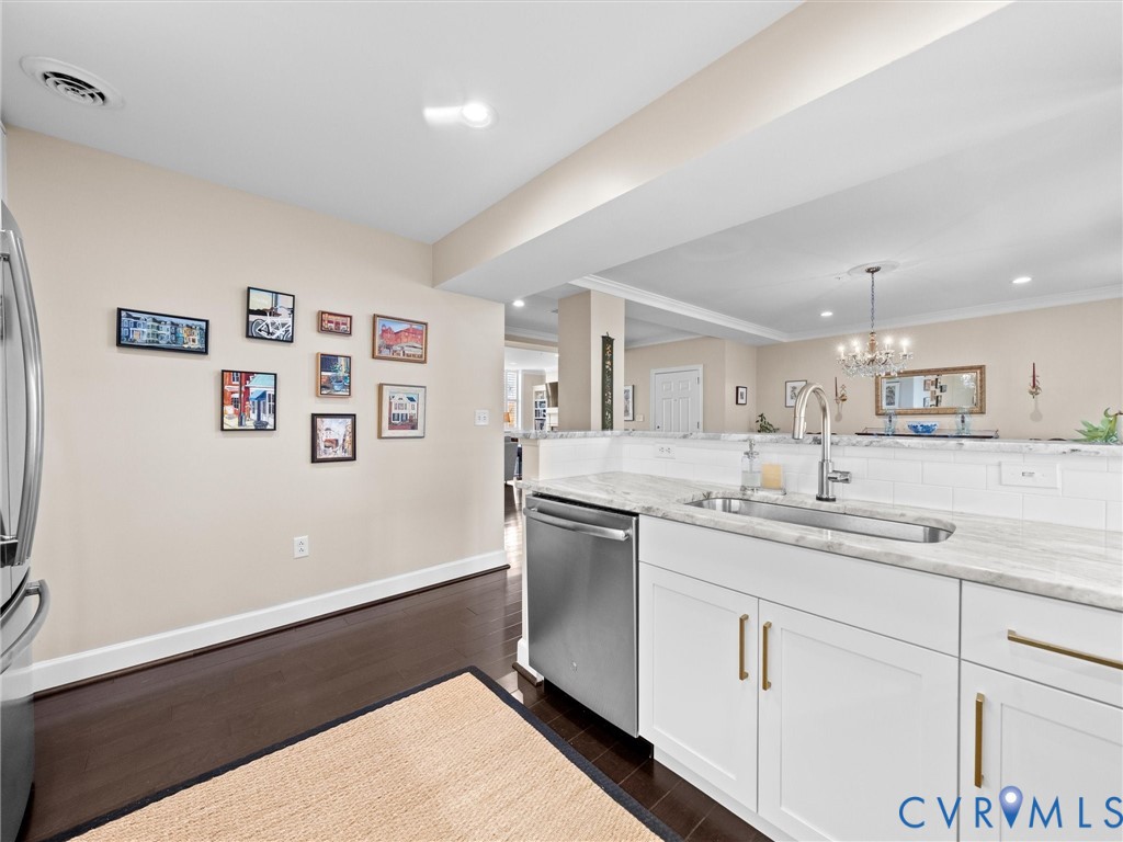 413 Stuart Circle, #3B, Historic Fan District, Richmond, VA 23220