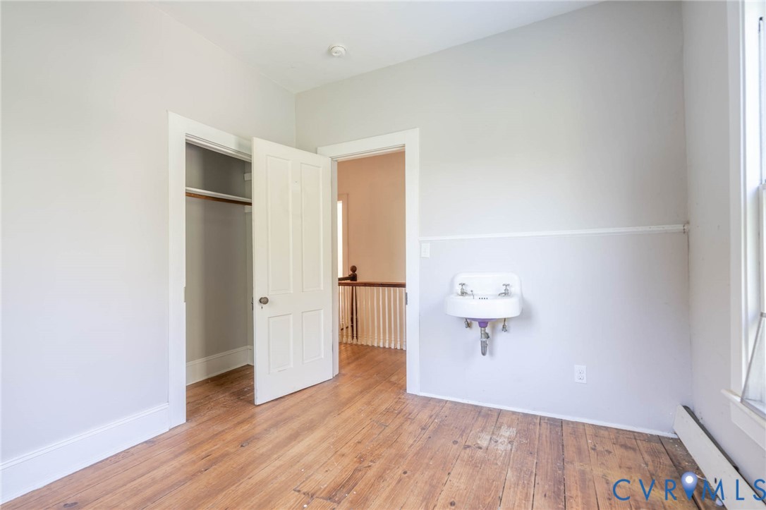 135 Mancha Avenue, Claremont, VA 23899