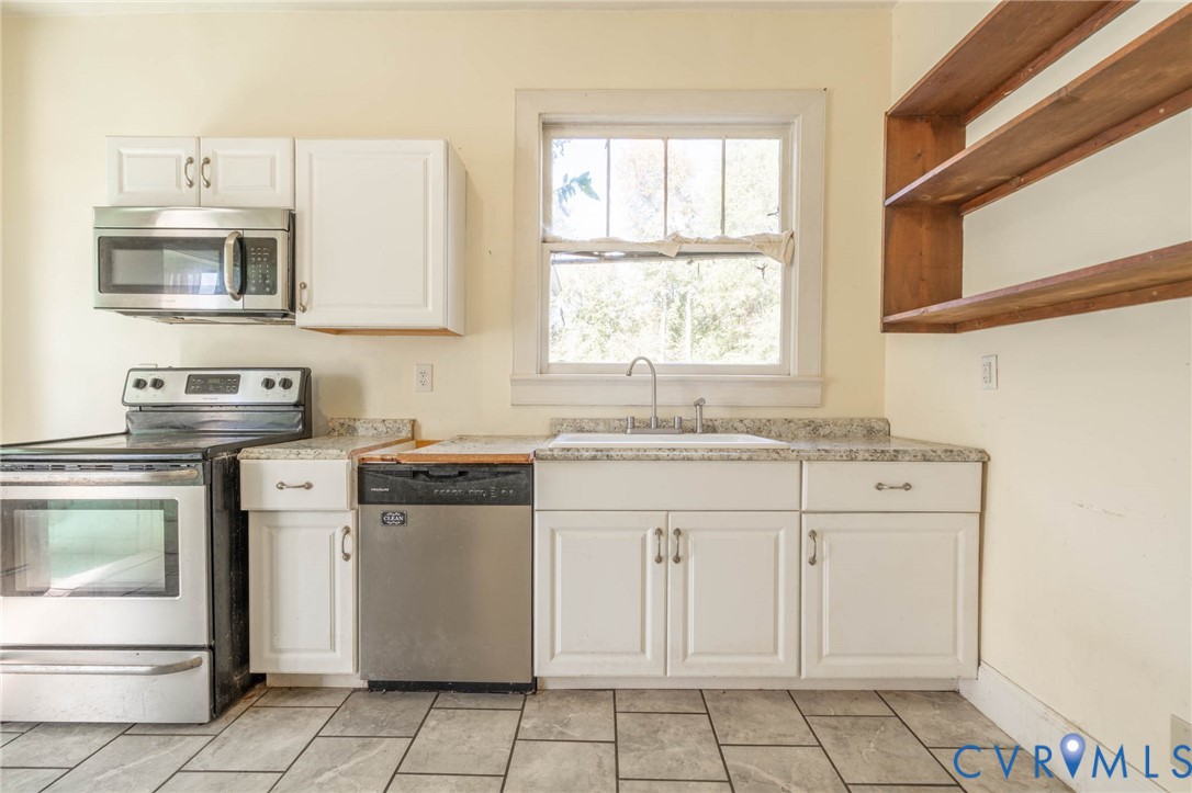 135 Mancha Avenue, Claremont, VA 23899