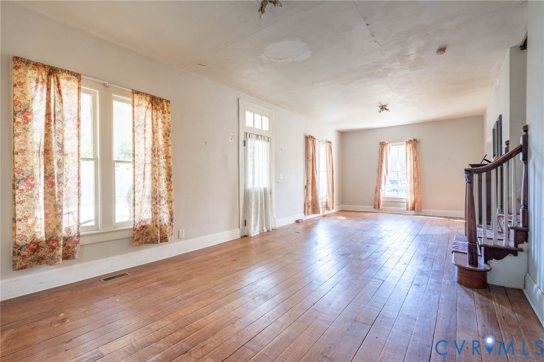 135 Mancha Avenue, Claremont, VA 23899