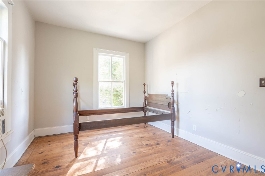 135 Mancha Avenue, Claremont, VA 23899