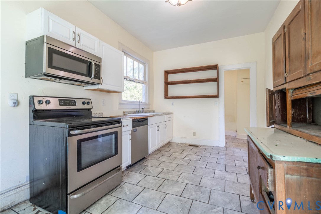 135 Mancha Avenue, Claremont, VA 23899