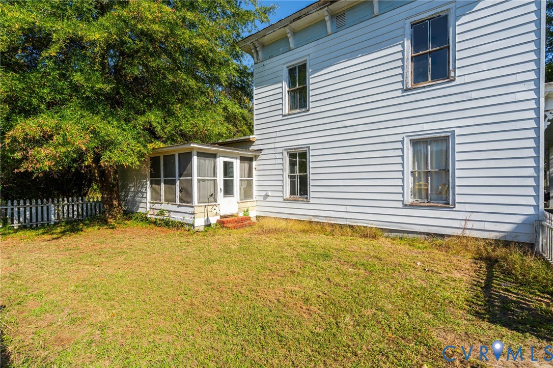 135 Mancha Avenue, Claremont, VA 23899