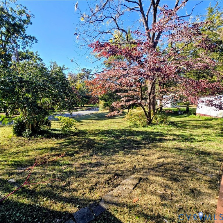 400 W Carolina Avenue, Crewe, VA 23930