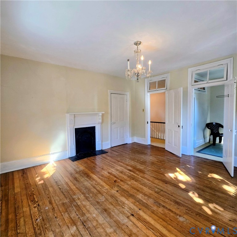 400 W Carolina Avenue, Crewe, VA 23930