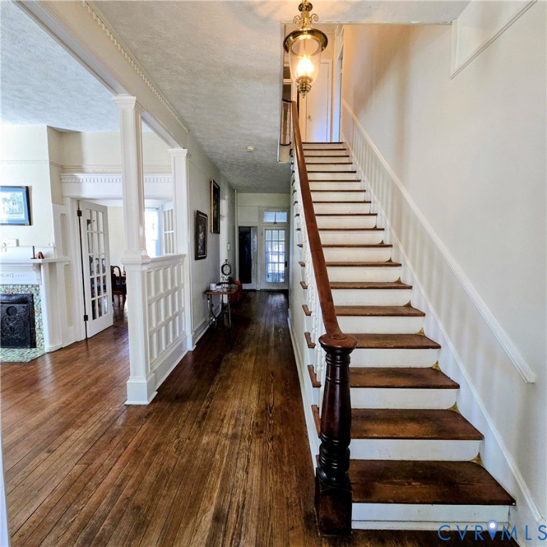 400 W Carolina Avenue, Crewe, VA 23930
