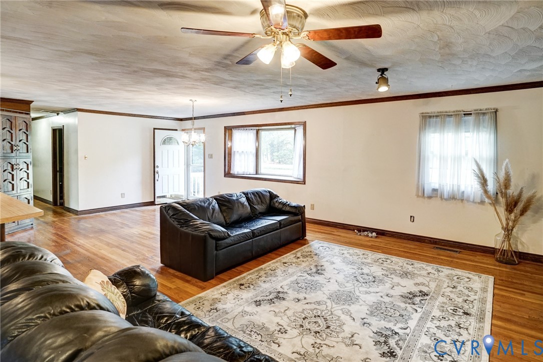 10012 River Road, South Chesterfield, VA 23803