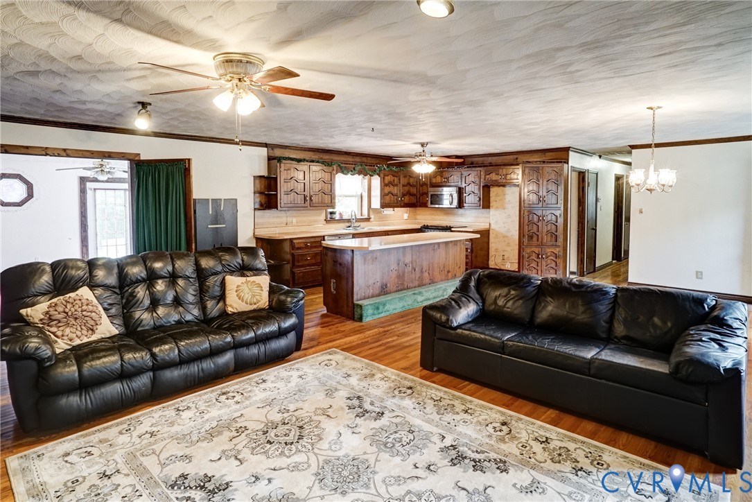 10012 River Road, South Chesterfield, VA 23803