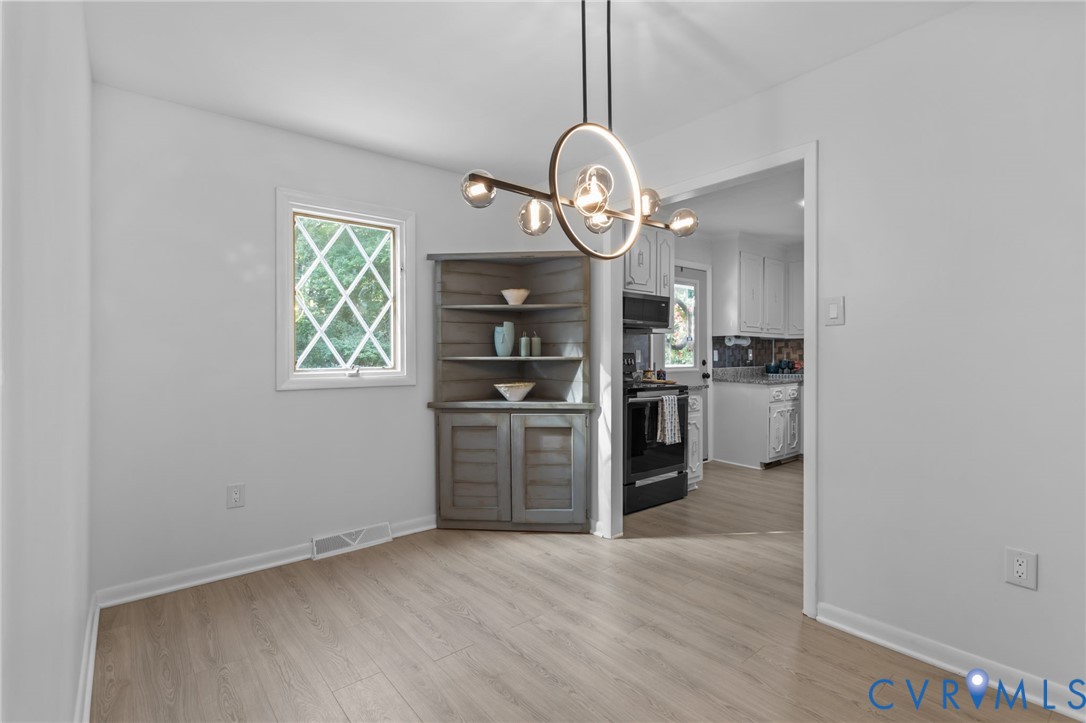 4560 E Williamsburg Road, Sandston, VA 23150