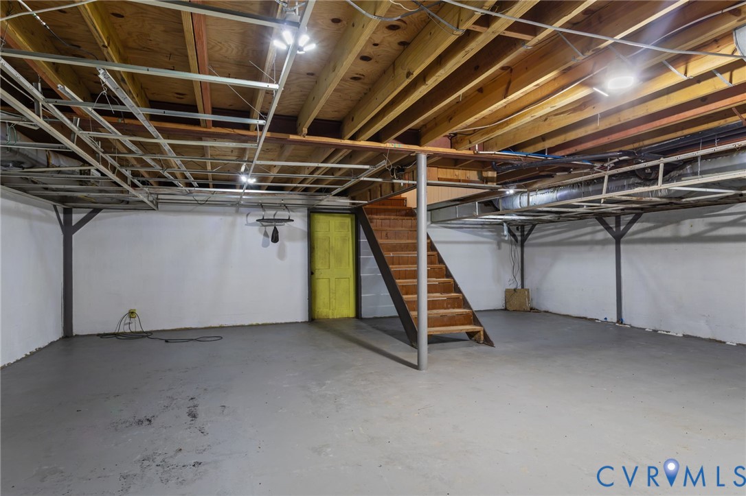 4560 E Williamsburg Road, Sandston, VA 23150