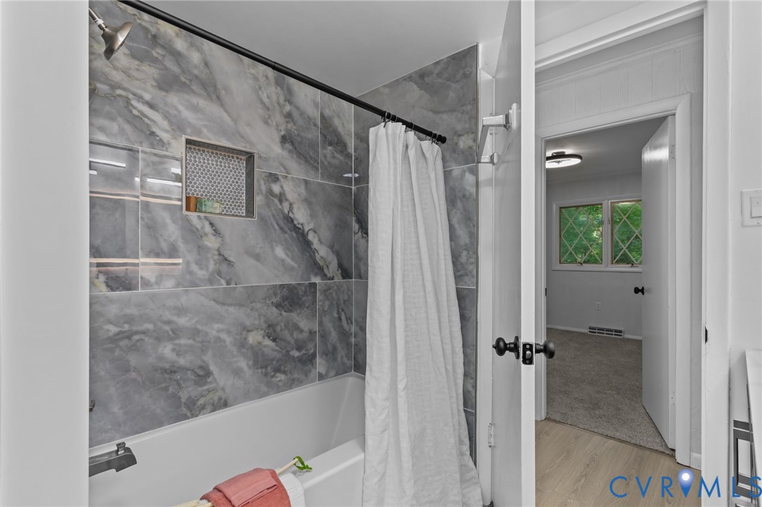 4560 E Williamsburg Road, Sandston, VA 23150