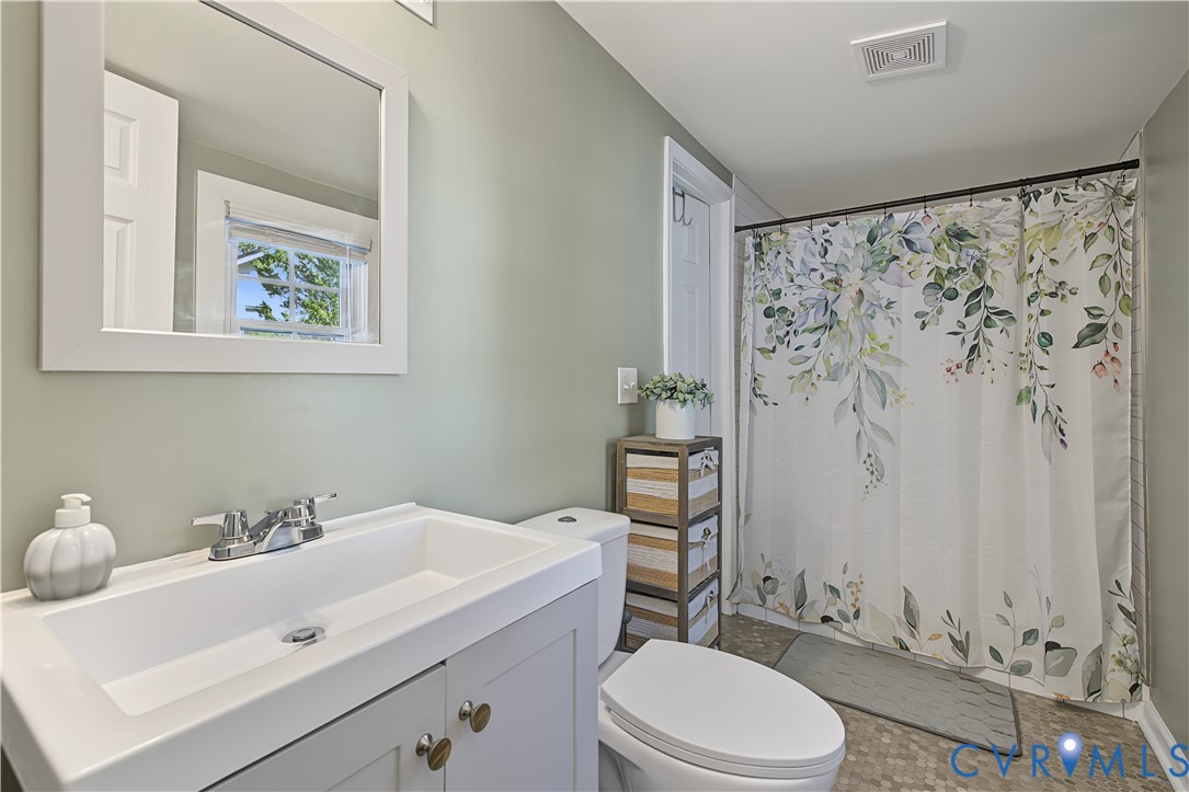 12224 Percival Street, Chester, VA 23831