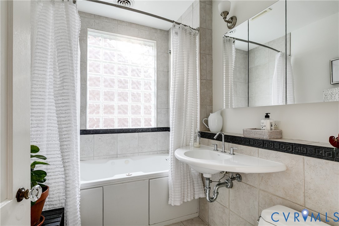 5208 Caledonia Road, Westover Hills, Richmond, VA 23225