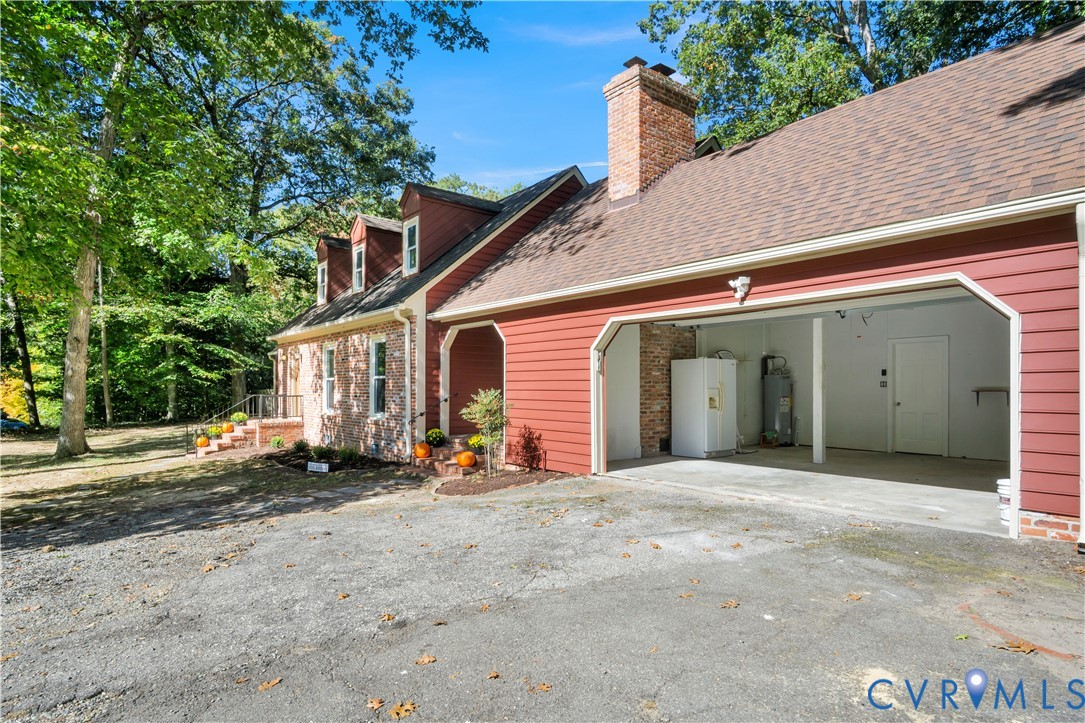 2 Coventry Road, White Oaks, Williamsburg, VA 23188
