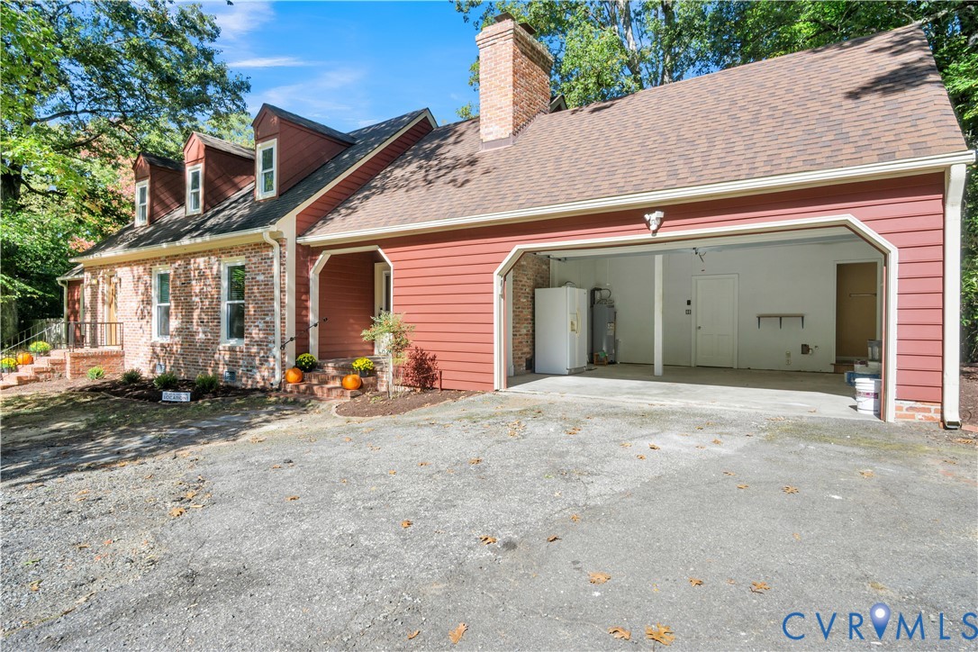 2 Coventry Road, White Oaks, Williamsburg, VA 23188