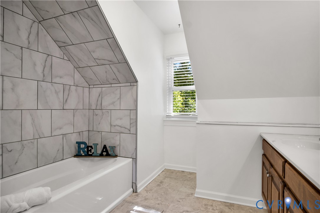 2 Coventry Road, White Oaks, Williamsburg, VA 23188
